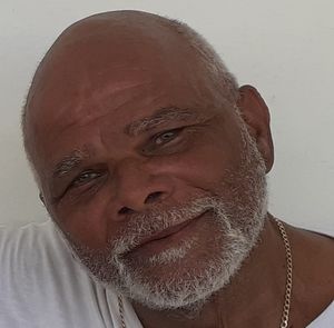 Meet your Posher, Chestley